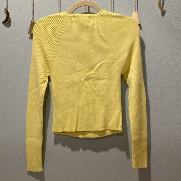 NWT Missguided / Fun Sweetheart Diamante Button LS Sweater Top. Yellow. Knit. - Picture 12 of 12